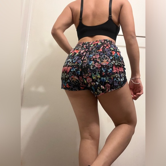 Lululemon Shorts - Picture 3 of 5
